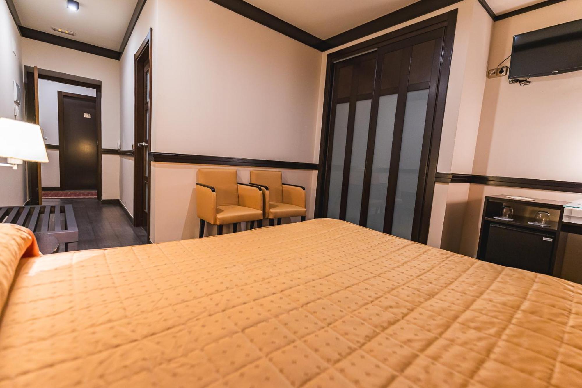 Hotel Machaco Alburquerque Eksteriør billede